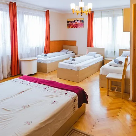 Rozsakert Bed & Breakfast Romhany
