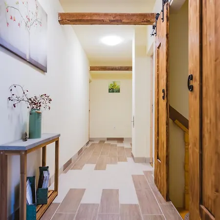 Rozsakert Bed & Breakfast *