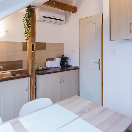 Bed & Breakfast Rozsakert Romhany