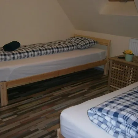 Bed & Breakfast Rozsakert 3*